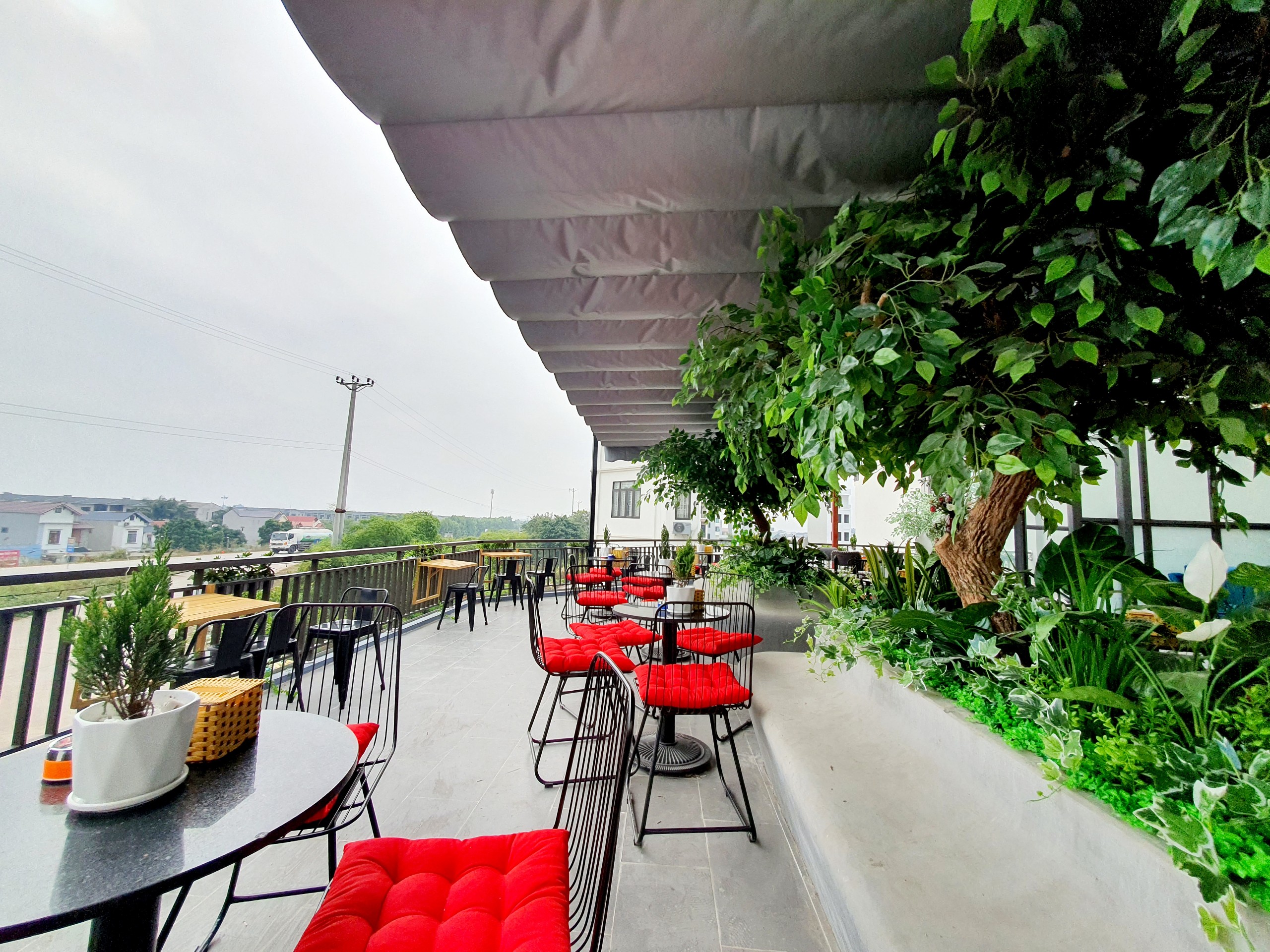 Hoàn Thiện Coffee Em Quyết - Văn Giang, Hưng Yên